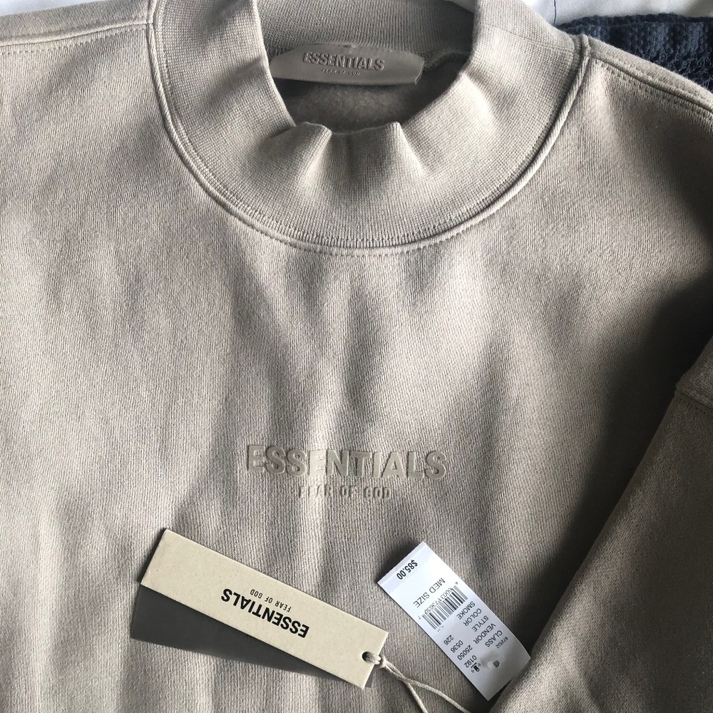 ESSENTIALS | Fear of God Relaxed Crewneck